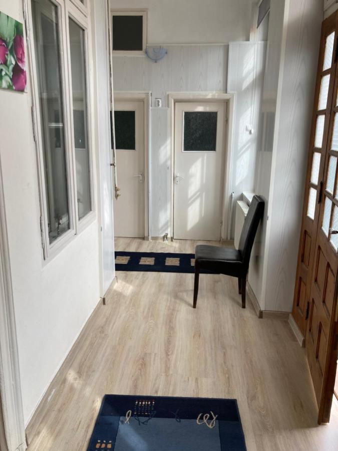 Irina Apartments ปีเตช ภายนอก รูปภาพ